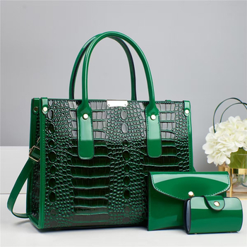 PU bőrhatású váll- és tote-táska, motor-stílus, cipzáras záródás, poliészter bélés, 3D külső dizájn, belső zipzáras zseb és ID zseb, egy vállpánt, téli 2024 kiadás