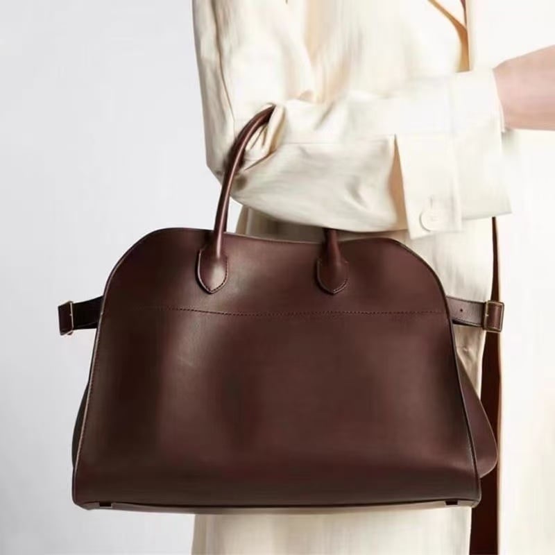 TheROW Tote чанта, Oxford плат, хоризонтална квадратна форма, магнитно закопчаване, вътрешна структура: джоб за мобилен телефон и джоб с цип, подплата полиестер