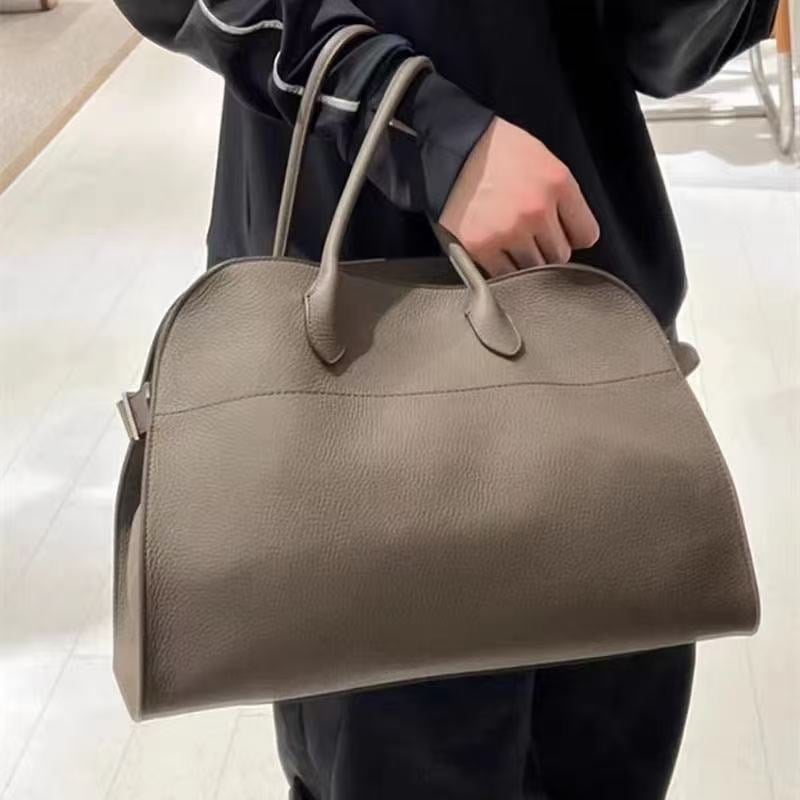 TheROW Tote чанта, Oxford плат, хоризонтална квадратна форма, магнитно закопчаване, вътрешна структура: джоб за мобилен телефон и джоб с цип, подплата полиестер