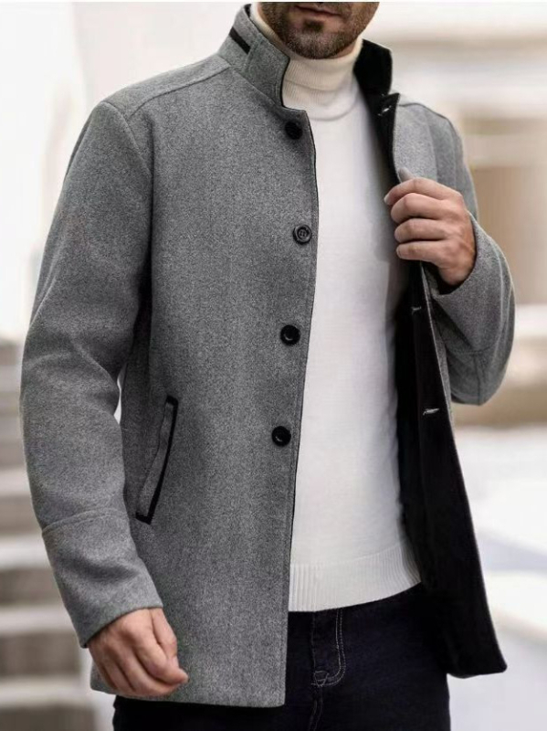 Мъжко палто от вълна със средна дължина, плътна вълна, стояща яка, еднобортно, странични джобове