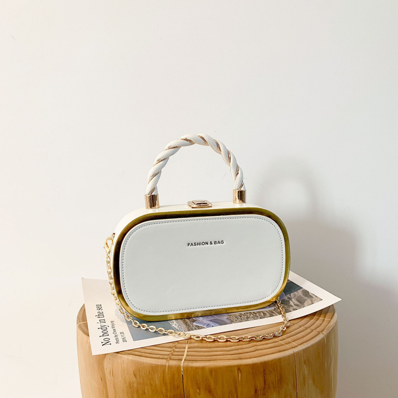 Женска чанта през кръст PU с заключваща катарама, хоризонтално правоъгълна форма, скрит джоб с цип, подплата полиестер