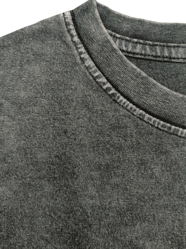 Βαμβακερό T‑shirt με εκτύπωση γραμμάτων, vintage distressed εφέ, στρογγυλός λαιμός, κοντά μανίκια