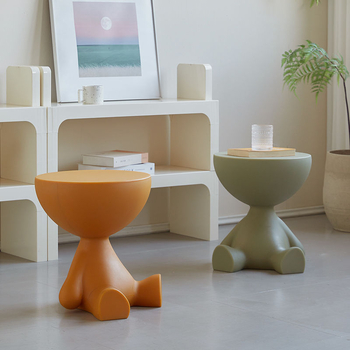 Маса за кафе с минималистичен северноевропейски дизайн, пластмасова основа, дървена рамка и мраморна горна повърхност, мултифункционална за дневната.