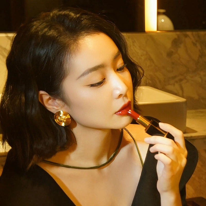 Обеци Readsilenter — сплав, електроплакиране, геометричен стил