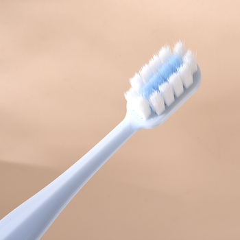 Rokas zobu birste ar cilindrisku dizainu, mīkstās sariņas, modelis R0722, priekš pieaugušajiem