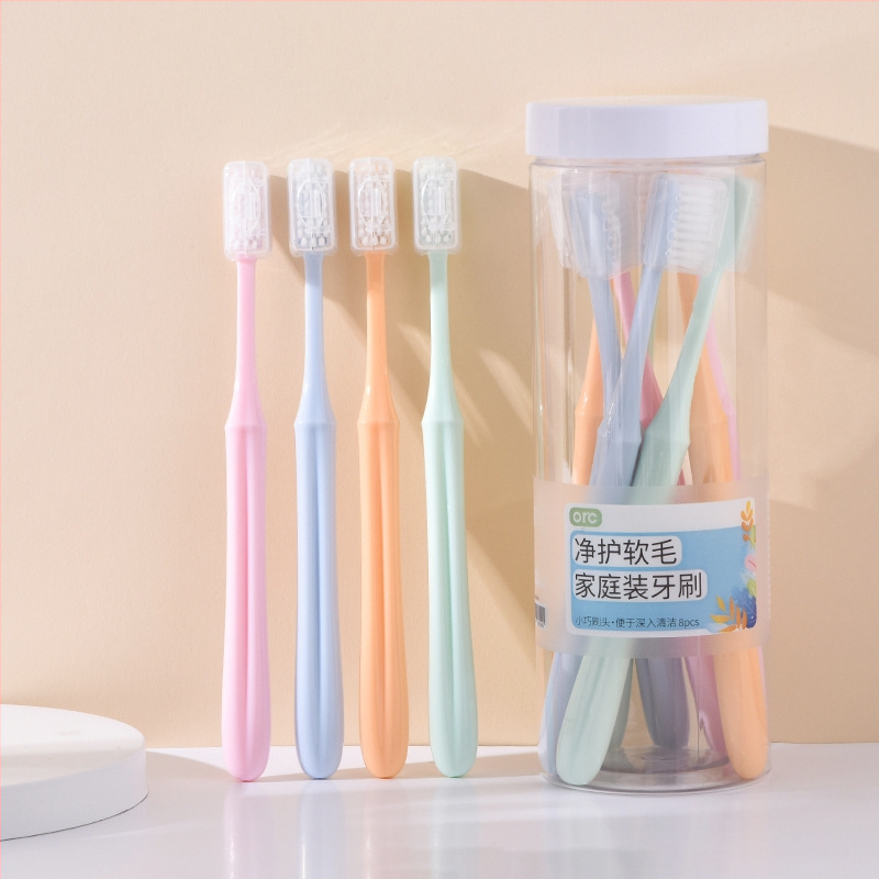 Rokas zobu birste ar cilindrisku dizainu, mīkstās sariņas, modelis R0722, priekš pieaugušajiem