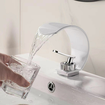 Kaskadna slavina za umivaonik – kupaonica, montaža iznad ploče, Materijal: djelomična bakar, Stil: novi kineski stil, Certifikacija: WATERMARK