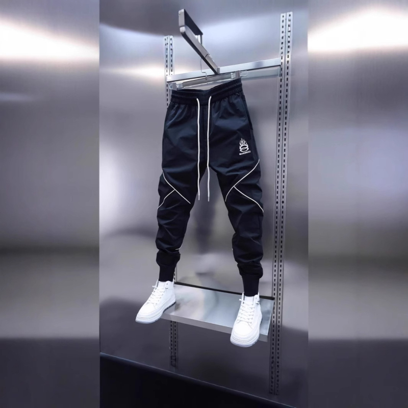 Pantaloni casual de bărbați cu broderie și design patchwork, buzunare, talie medie, lungime 9/10, poliester cu microelasticitate