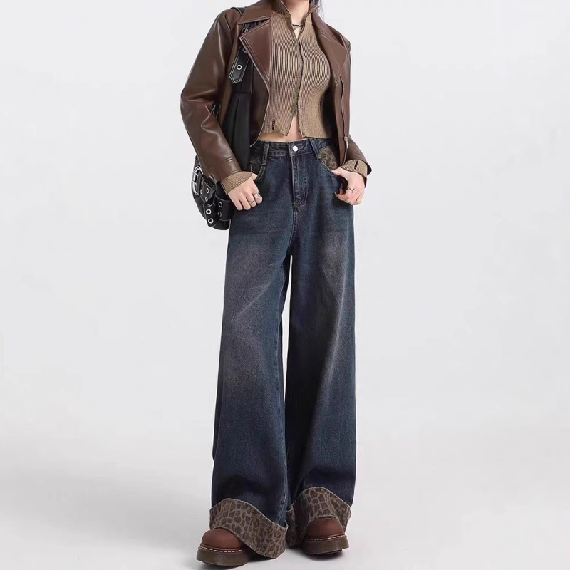 Leoparda printa džinsi ar patchwork šuvēm, platā piegriezuma siluets, augsta viduklis, kokvilna 50-70%