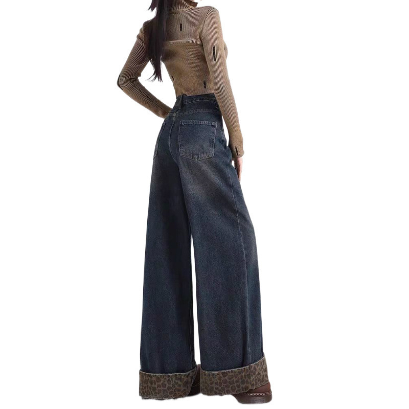 Leoparda printa džinsi ar patchwork šuvēm, platā piegriezuma siluets, augsta viduklis, kokvilna 50-70%