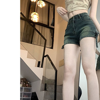 Șort denim cu patchwork, talie înaltă, croială evazată, elasticitate ușoară