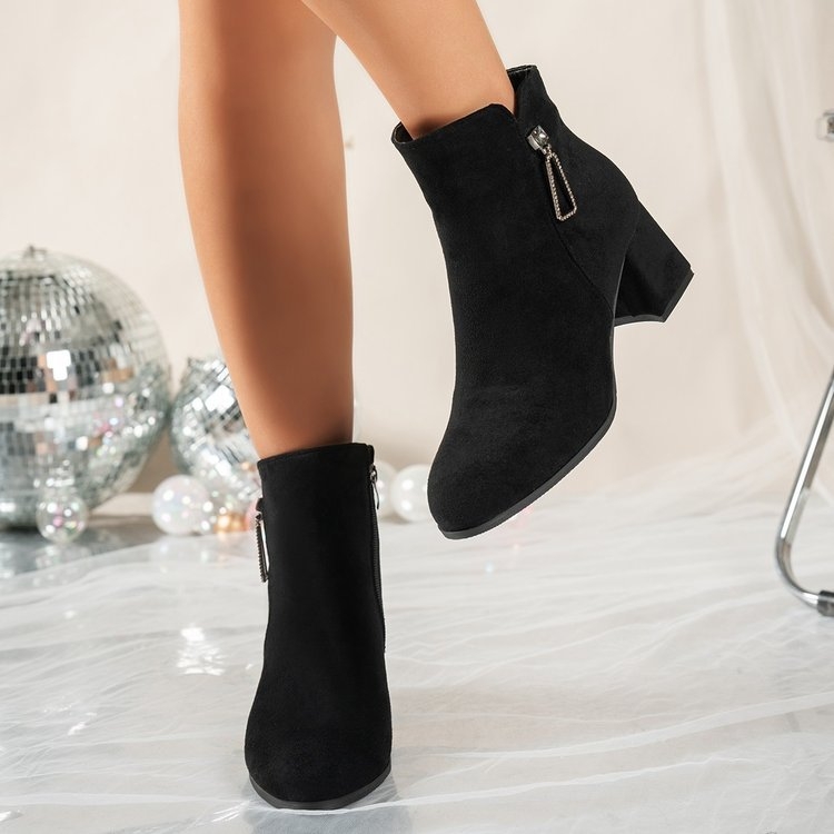 Γυναικεία σουέτ μποτάκια με κέντημα στρας, στρογγυλή μύτη, φερμουάρ στο πλάι, χοντρό τακούνι