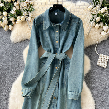 PVC anyagú, Artisztikus vintage stílusú A-vonalú midi ruha, hosszú ujjú