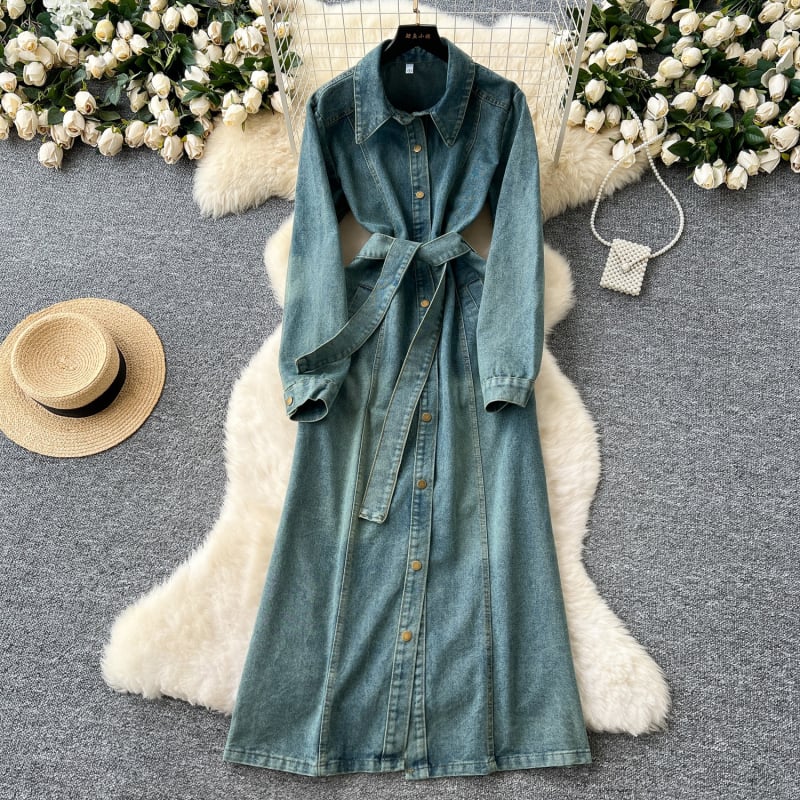 PVC anyagú, Artisztikus vintage stílusú A-vonalú midi ruha, hosszú ujjú