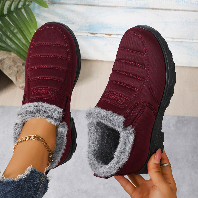 Ziemas kokvilnas kurpes ar mākslīgu PU augšpusi, vidējā potītes augstums, iekšējā oderē no mākslīgās kažokādas, slip-on, gumijas zole