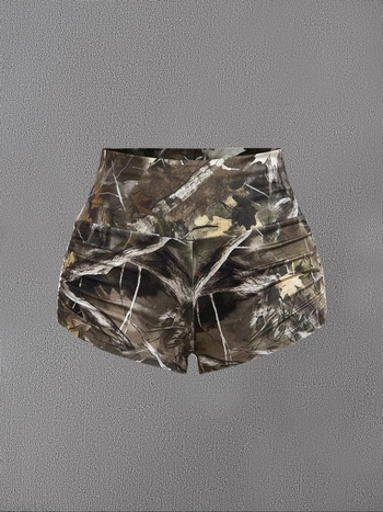 Sieviešu kamuflāžas printa tops un šorti komplekts | Half Fleece audums, German Velvet maisījums, galvenā auduma saturs zem 30%, 2025. gada pavasara izlase