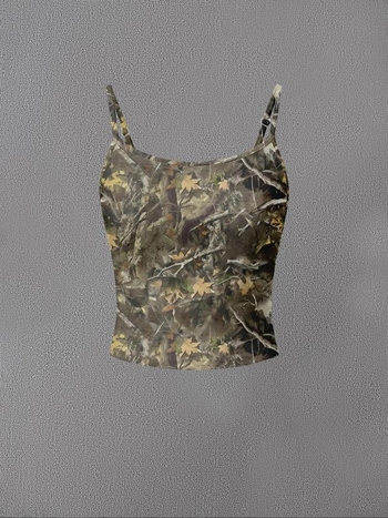 Sieviešu kamuflāžas printa tops un šorti komplekts | Half Fleece audums, German Velvet maisījums, galvenā auduma saturs zem 30%, 2025. gada pavasara izlase