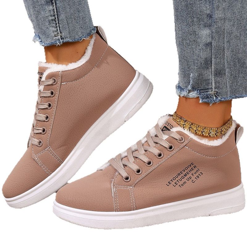 Sieviešu ikdienas kurpes ar siltu fleece odere – zems profils, priekšējais šņorējums, PU augšdaļa, gumijas zole