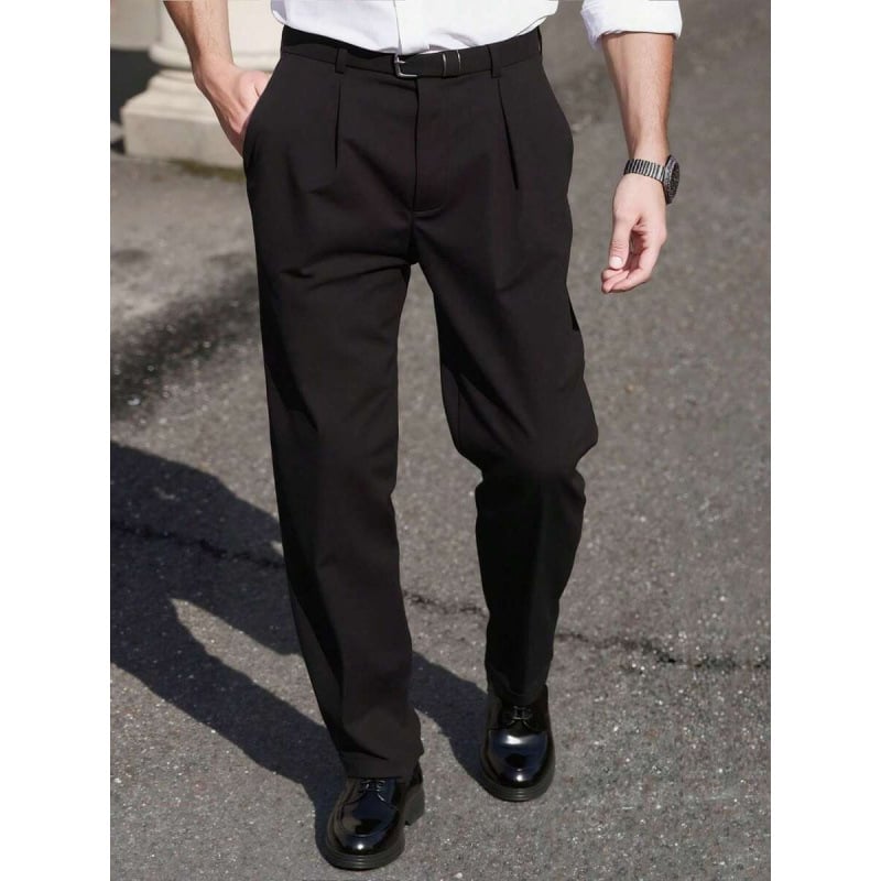 Hlače ravnog kroja, poslovni casual stil, smjesa acetatnih vlakana, zatvaranje s tri reda gumba, prilagodljiv kroj, ljeto 2023
