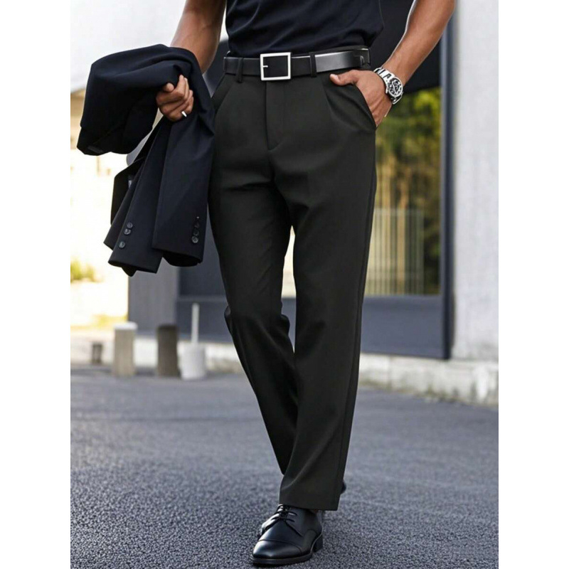 Hlače ravnog kroja, poslovni casual stil, smjesa acetatnih vlakana, zatvaranje s tri reda gumba, prilagodljiv kroj, ljeto 2023