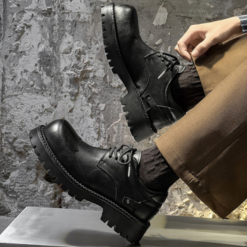 Derbio batai vyrams - apvalus nosis, slydimui atsparus padas, viršus iš mikropluošto, gumos padas, cementuota konstrukcija