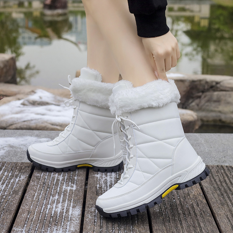 Moterų sniego batai: atsparūs vandeniui, su dirbtiniu kailiu, Slip-On; viršus PU; padas guma; įdėklas kailis; kojų aukštis žemas