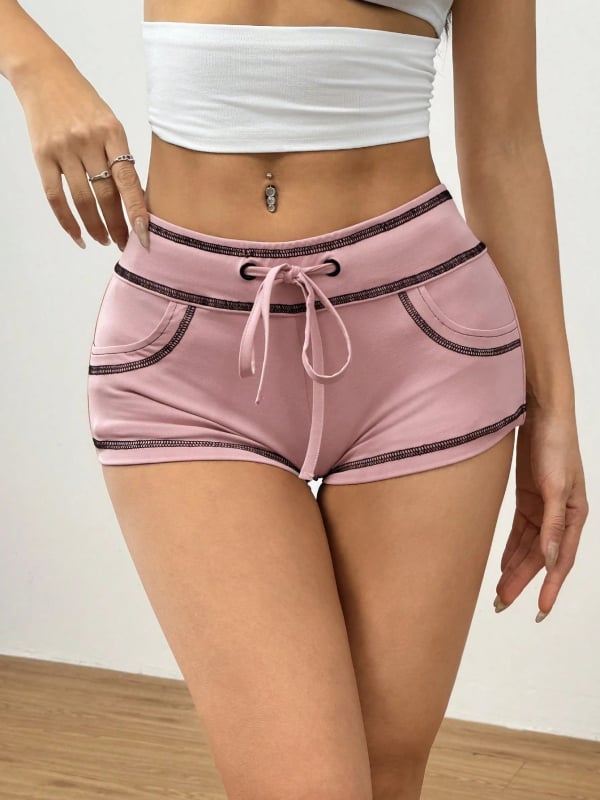 Женски полиестерови къси панталони с ниска талия и колажни панели, лято 2025, секси стил