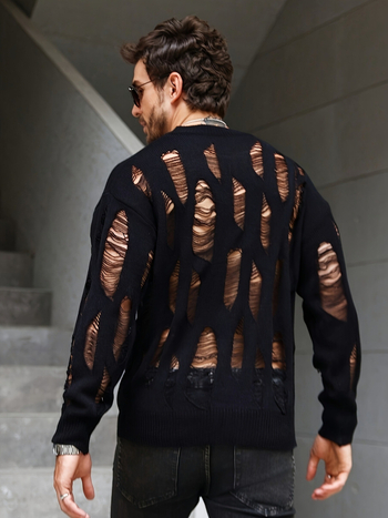 Pulover tricotat cu decupaje și perforații, guler rotund, mâneci lungi, lungime medie (65–80 cm), 100% poliester, fir regulat.