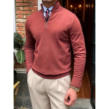 Cardigan tricotat cu fermoar, mâneci lungi, guler rotund, croială lejeră; țesătură Vinylon cu elasticitate medie, fermoar la 1/4