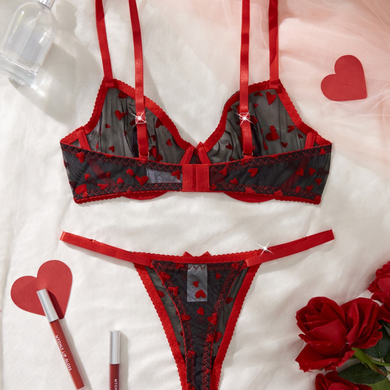 Γυναικείο σετ σουτιέν με διαφανές δίχτυ και κέντημα καρδιάς – Push-Up, πολυεστέρας 90–95%