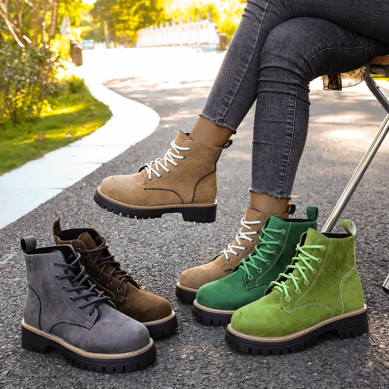 Martin csizmák, euro-amerikai stílus, középmagas szár, vastag sarka 3–5 cm, velúr felső, gumírozott talp, előre fűzőzár