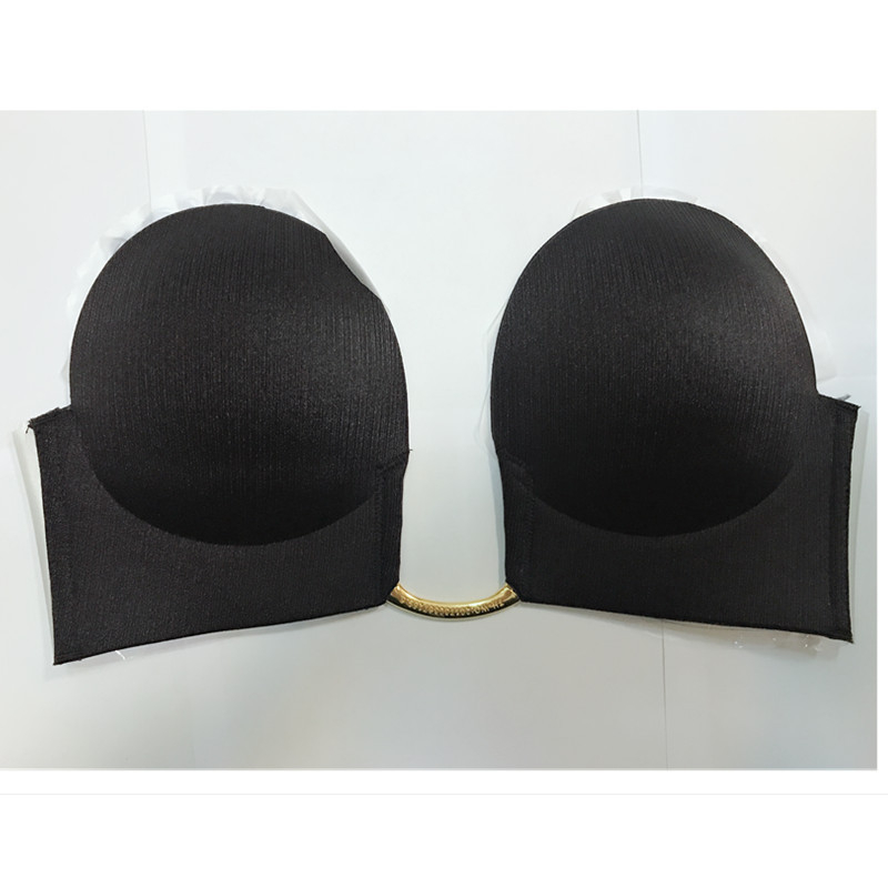 Αόρατο σουτιέν χωρίς τιράντες, ενιαίας κατασκευής με καλούπια 3/4, ύφασμα Nylon/Polyamide με επένδυση σιλικόνης, κούμπωση εμπρός