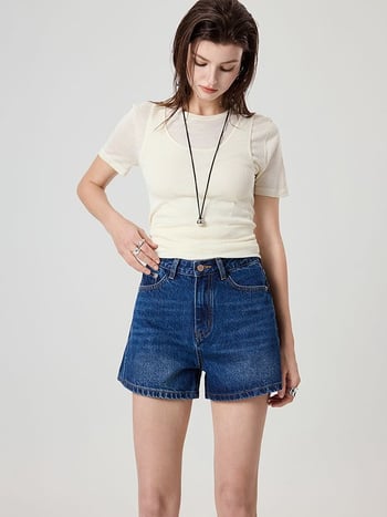 Traper šort s visokim strukom, nostalgičan retro ravni kroj, denim s pamukom i Lyocellom (Lyocell 30–50%), mikroelastičnost