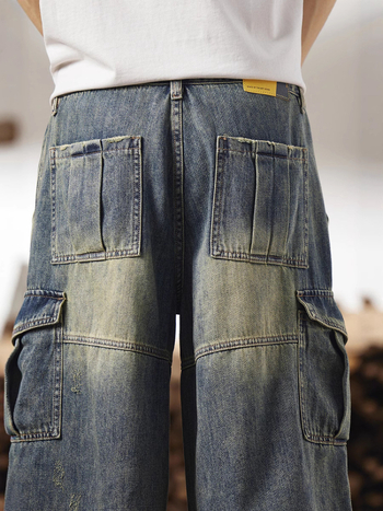 Férfi denim cargo rövidnadrág nagy zsebekkel, pamutból készült, középhosszú szabás, egyenes vonalú, utcai stílus