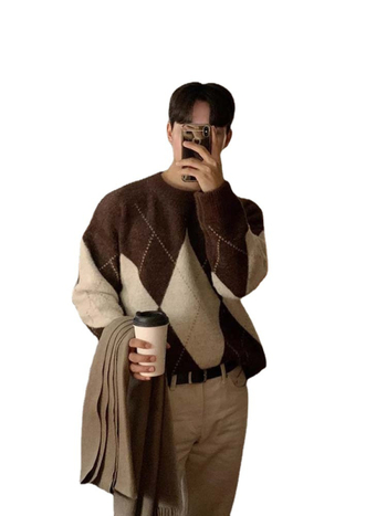 Мъжки плетен пуловер, свободна кройка, кръгло деколте, дълги ръкави, диамантена шарка, полиестерна материя