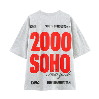 Μπλουζάκι από βαμβακερή πλέξη, χαλαρή εφαρμογή, στρογγυλό λαιμό, κοντά μανίκια, με τύπωμα