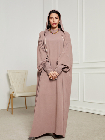 Μουσουλμανική μακριά ρόμπα-φόρεμα με κουκούλα, μανίκι τύπου bat, μακριά μανίκια, πολυεστέρας 80–90%, shirching