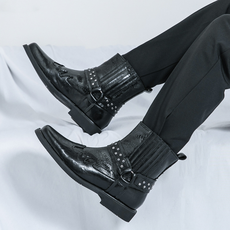 Odiniai batai (Viršutinė medžiaga: PU; Piršto forma: smaigiai; Kulno aukštis: žemas (1–3 cm); Vamzdelio aukštis: vidutinis; Padas: guma)