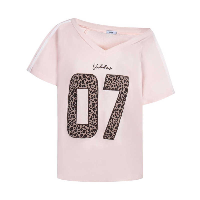 Majica s leopard printom i šavnim izvezenim slovima, pamuk, V-izrez, kratki rukavi, slobodan kroj