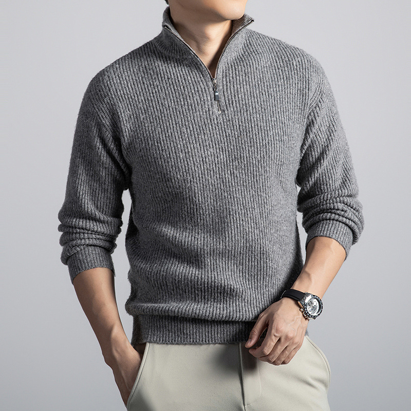 Vyrų vilnos megztinis su stovinčia apykakle, laisvas kirpimas, ilgos rankovės, stora siūla