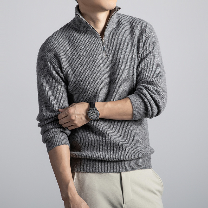 Vyrų vilnos megztinis su stovinčia apykakle, laisvas kirpimas, ilgos rankovės, stora siūla