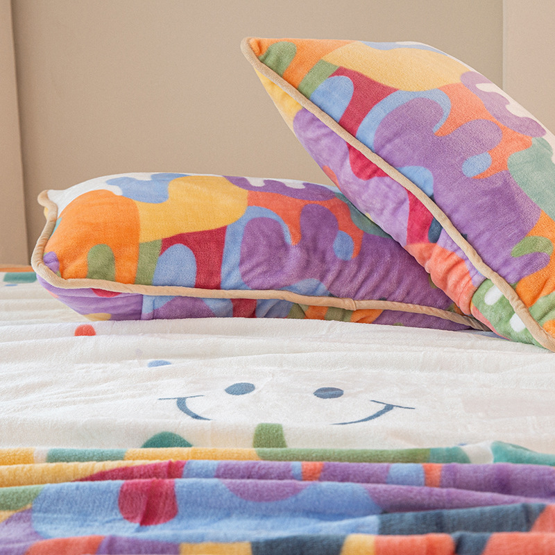 Pieno veliūro pledas – Poliesteris, 1000–1500 g, Keturi metų laikai, Cheminis pluoštas