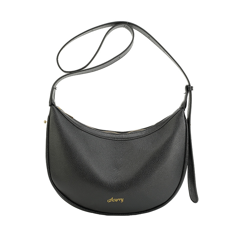 Női crossbody táska puha PU bőrből, dumpling-formájú, cipzáras záródás, belső cipzáras zseb