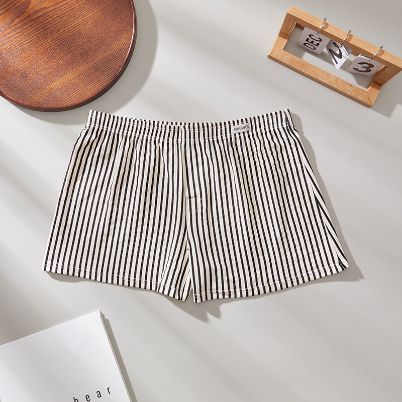 Vyriski kvėpuojantys medvilniniai bokseriai — dryžuota megzta medžiaga, vidutinio liemens