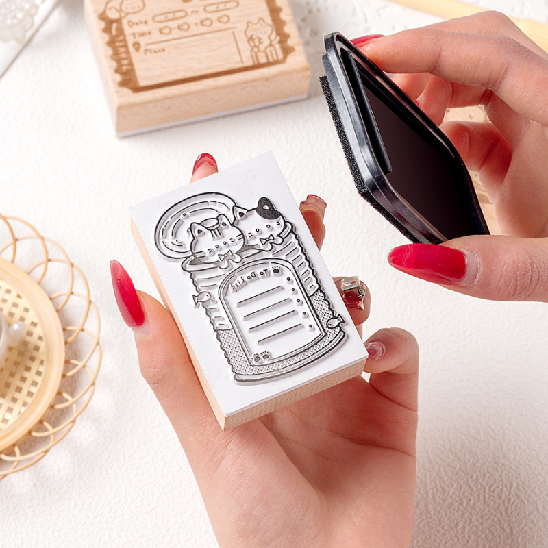 Medinė planavimo spauda su retro katės motyvu, animacinio stiliaus, pusiau rankinis ir pusiau mechaninis gaminimas, Meow Box serija, tinkama dovana