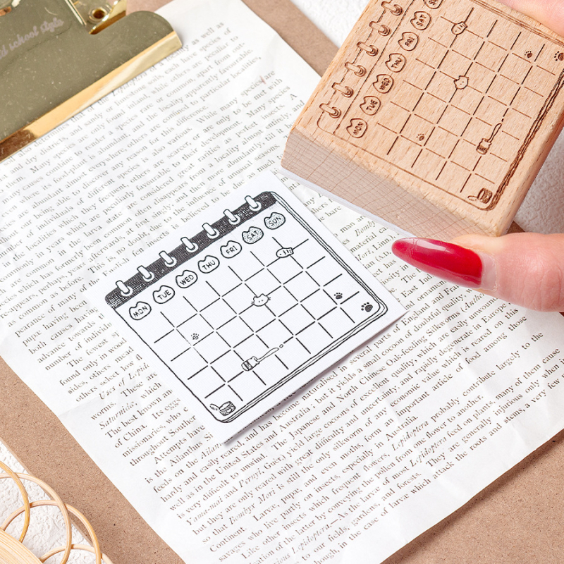 Medinė planavimo spauda su retro katės motyvu, animacinio stiliaus, pusiau rankinis ir pusiau mechaninis gaminimas, Meow Box serija, tinkama dovana