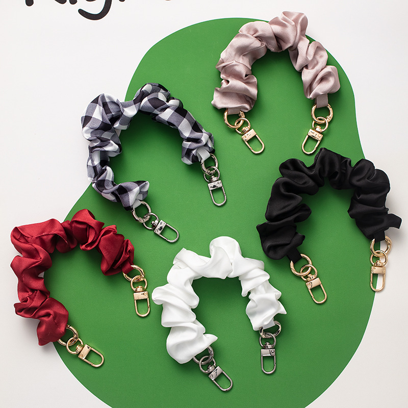 Mobiltelefon nyakpánt dupla kapoccsal, anti-eltűnés, kézzel kötött, poliészter+fém, minta lepke/szitakötő, Instagram-stílus