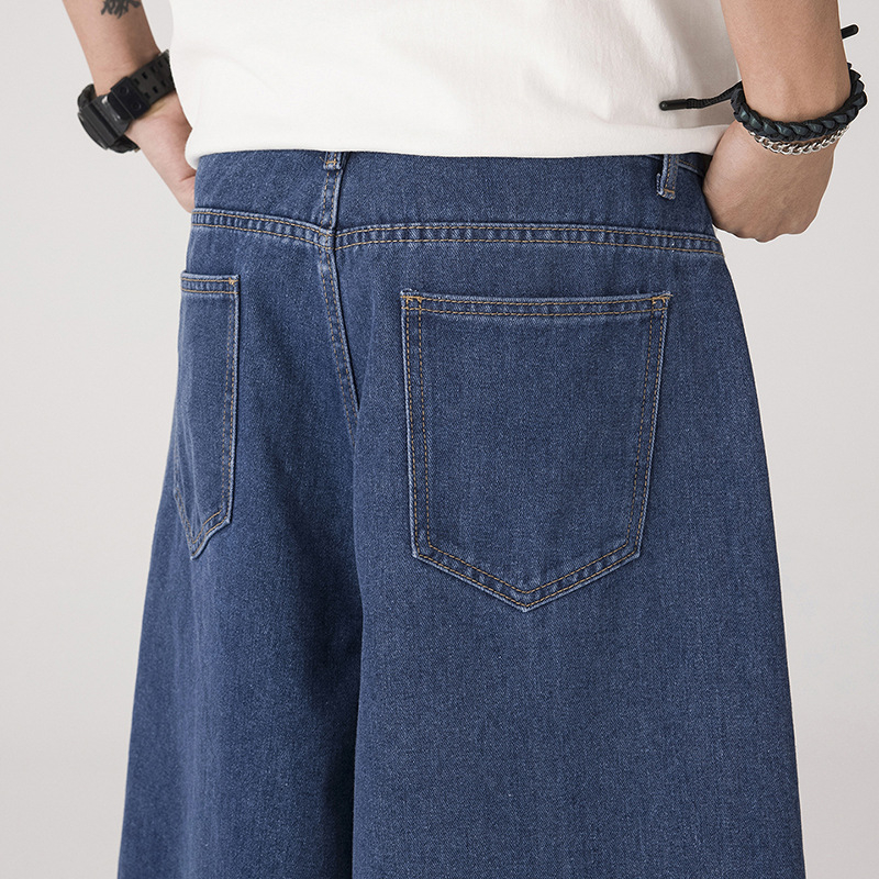 Pantaloni scurți din denim, talie înaltă, croială largă, cusături cu stele, stil stradal/skate