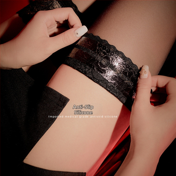 Kojinės virš kelių su nėriniais ir silikoniniu neslydimu, itin plonas nailono mišinys (50–70%), ilgas vamzdelio dizainas, nematomas formavimas