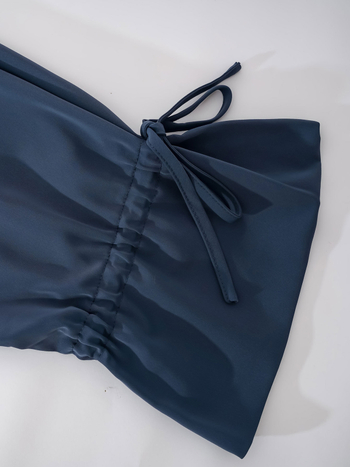 Μακριά φόρεμα με ζώνη και lantern μανίκια | Smocking, 80-90% πολυεστέρας